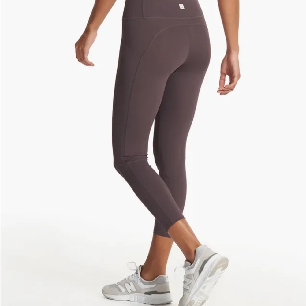 Vuori Women's High-Waisted Leggings - Dark Brown/ Purple “Plum” XS NWT!